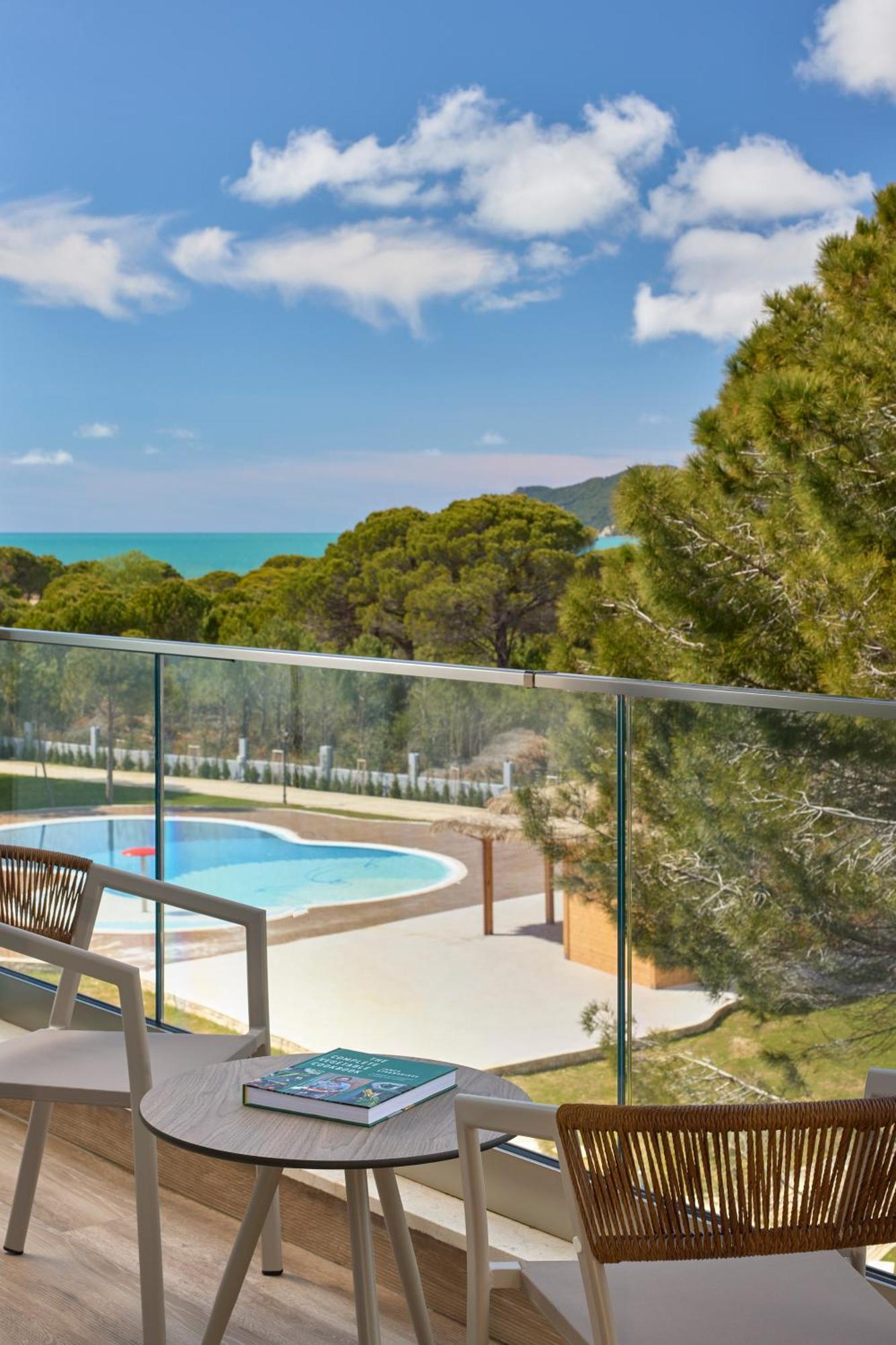 Melia Durres Albania Hotel Plazhi San Pietro Bagian luar foto